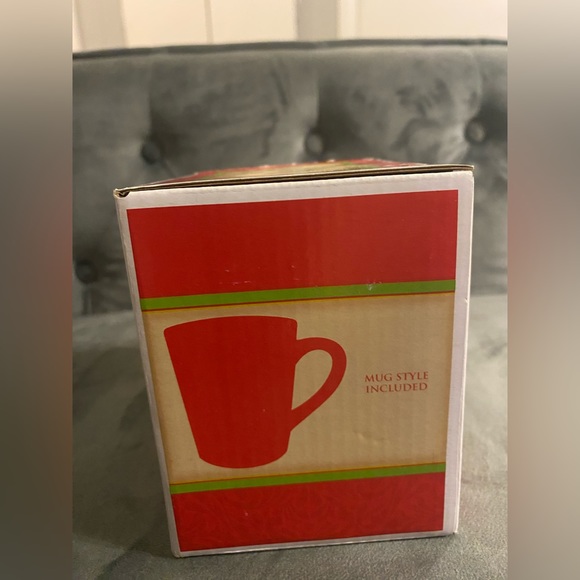 NIB Holiday Mug - Picture 2 of 7